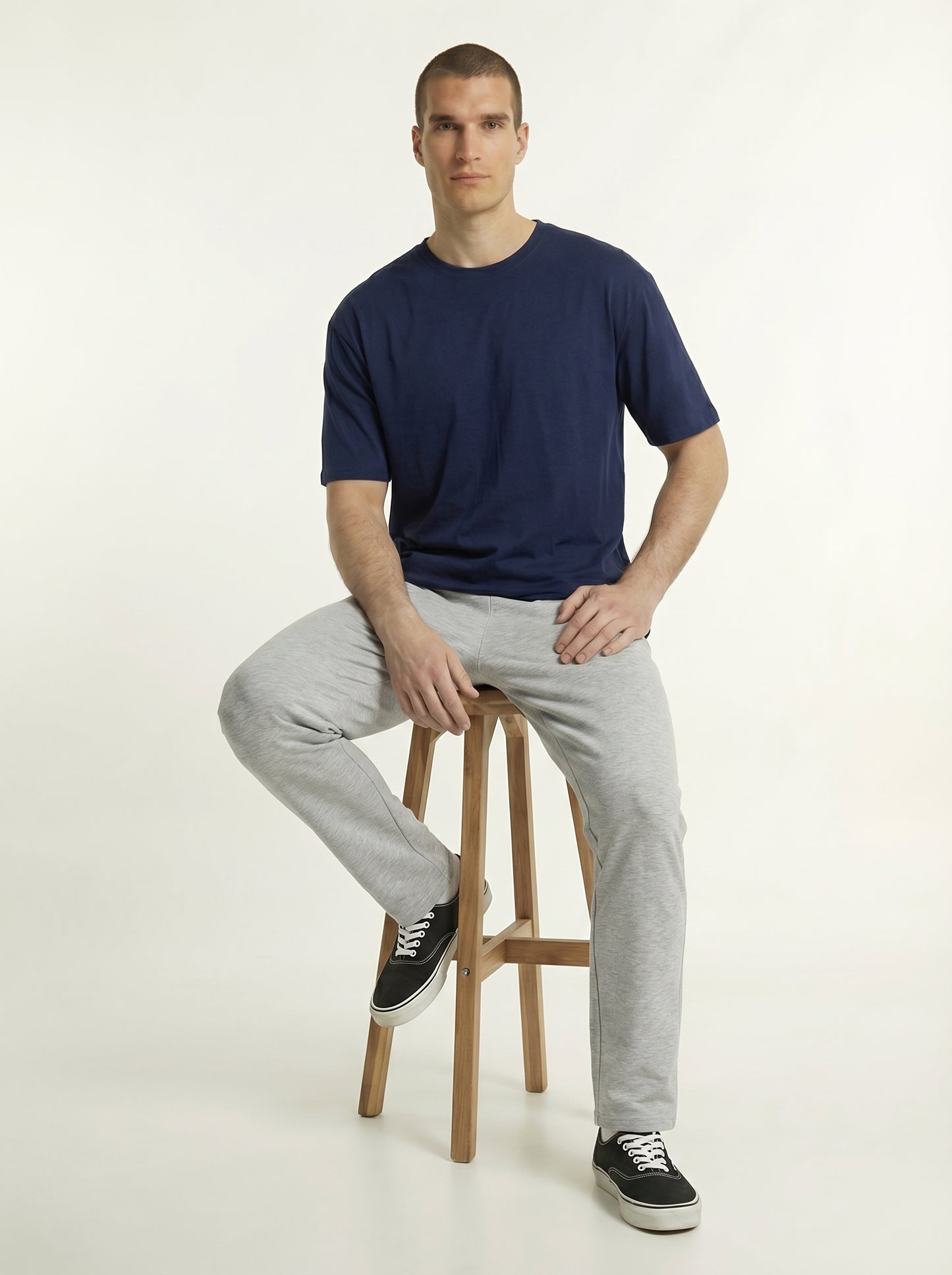 Premium 220 GSM Oversized Cotton T-Shirt – Unisex