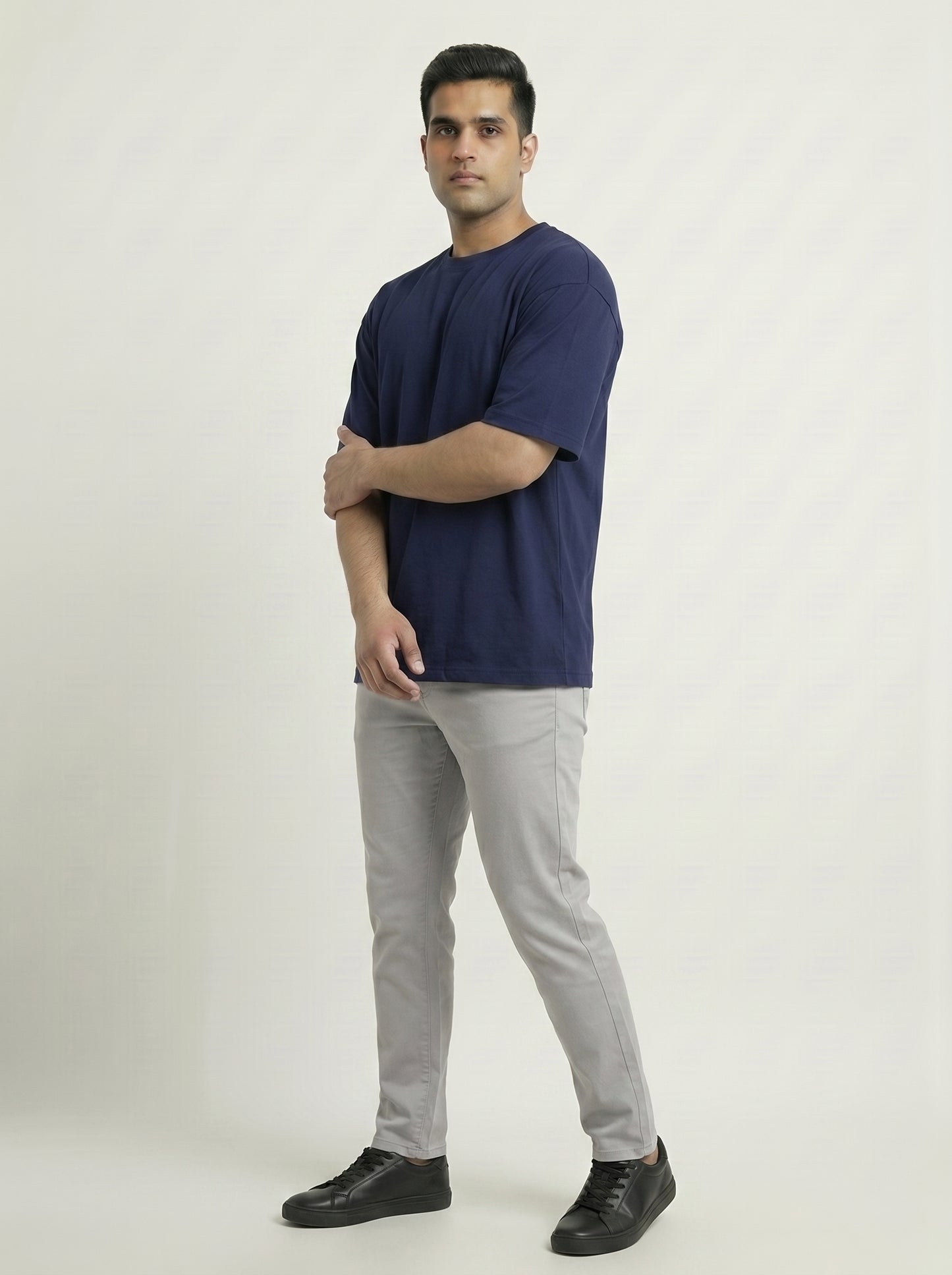 Premium 220 GSM Oversized Cotton T-Shirt – Unisex