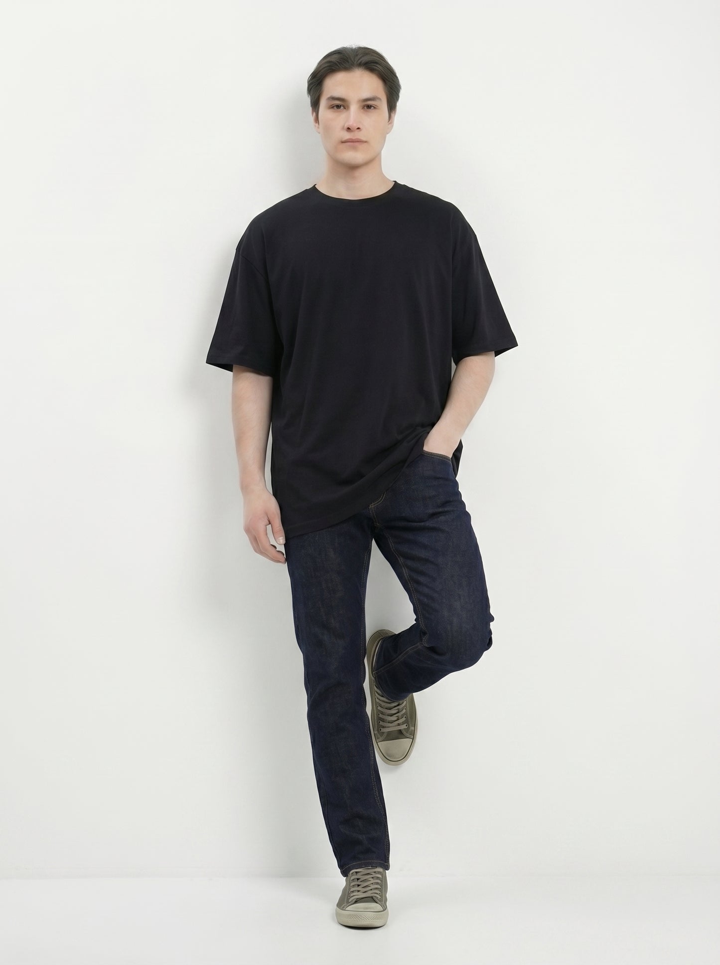 Premium 220 GSM Oversized Cotton T-Shirt – Unisex