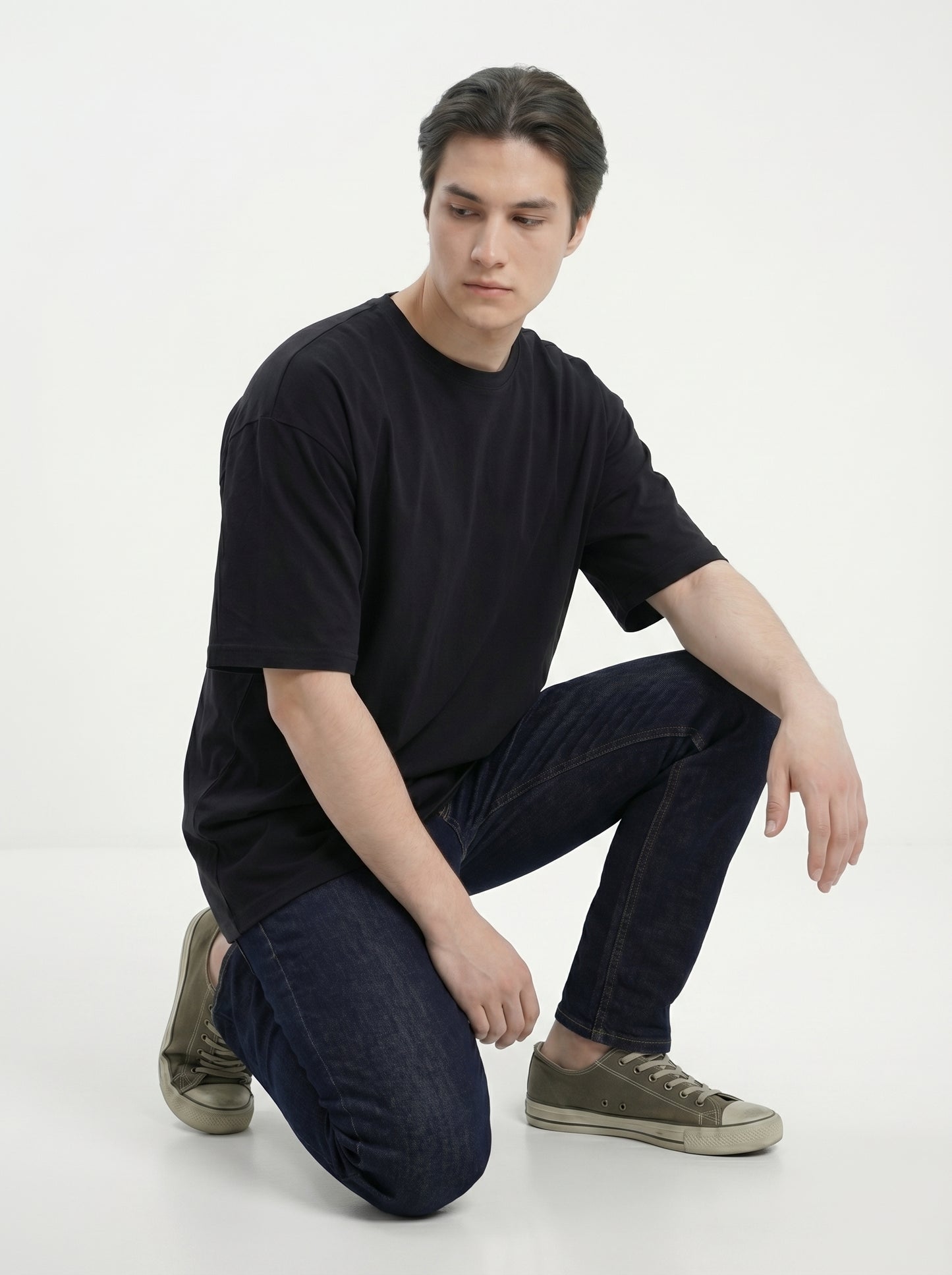 Premium 220 GSM Oversized Cotton T-Shirt – Unisex