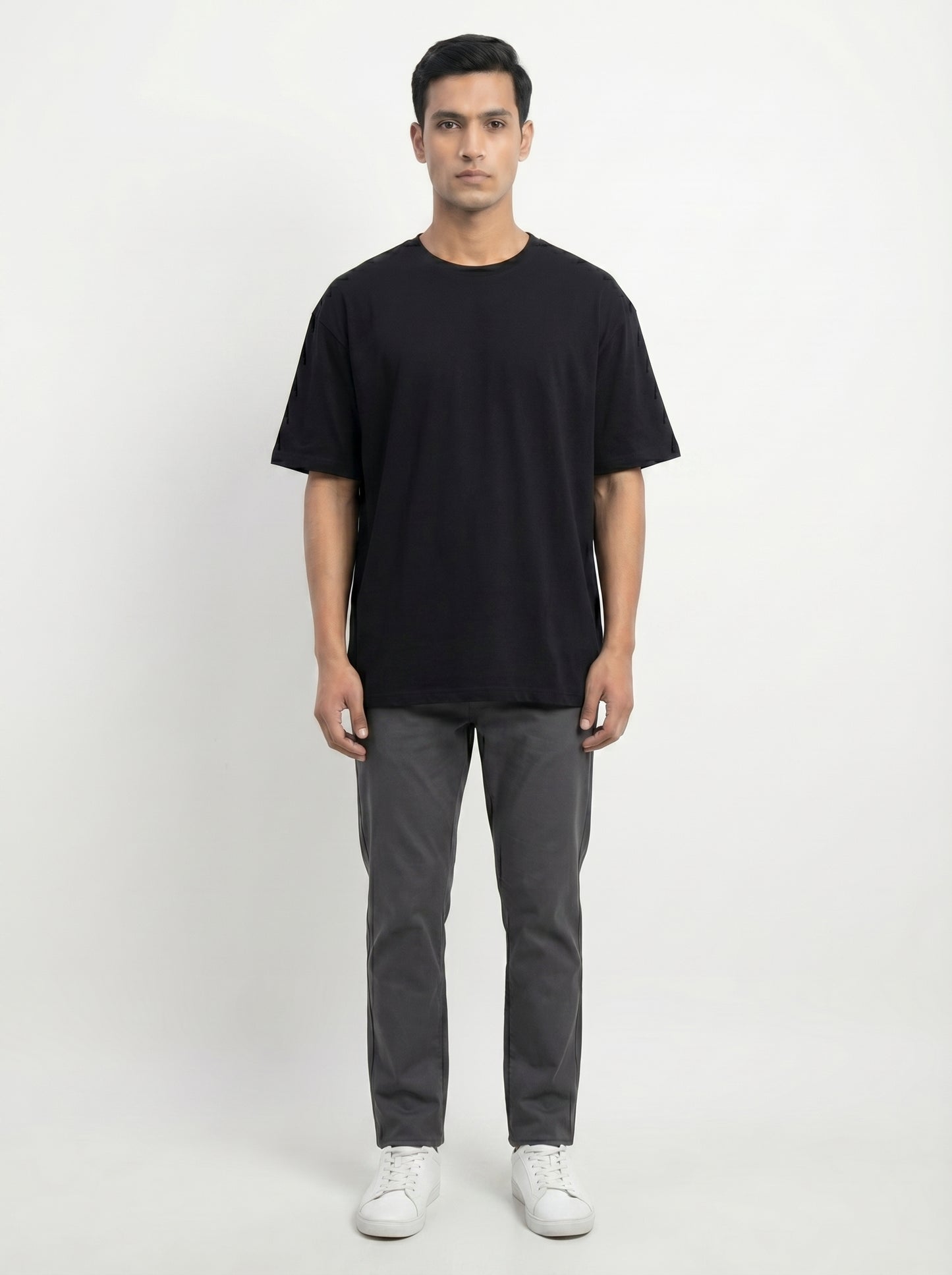 Premium 220 GSM Oversized Cotton T-Shirt – Unisex